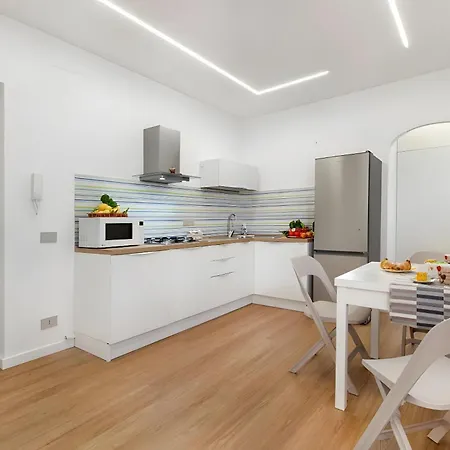 Center Luxury 1 Апартаменти Сорренто